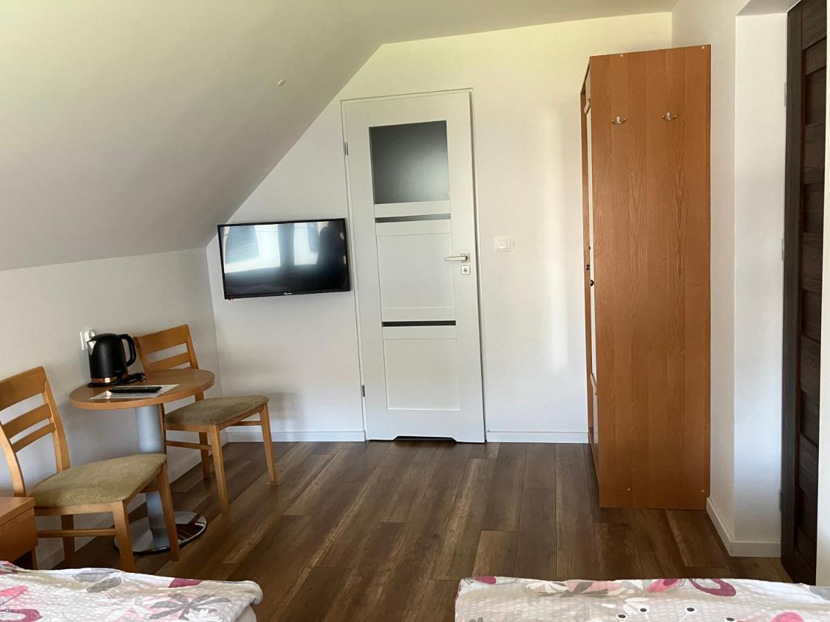 Agat Pokoje Goscinne Apartamenty Pobierowo Exterior photo